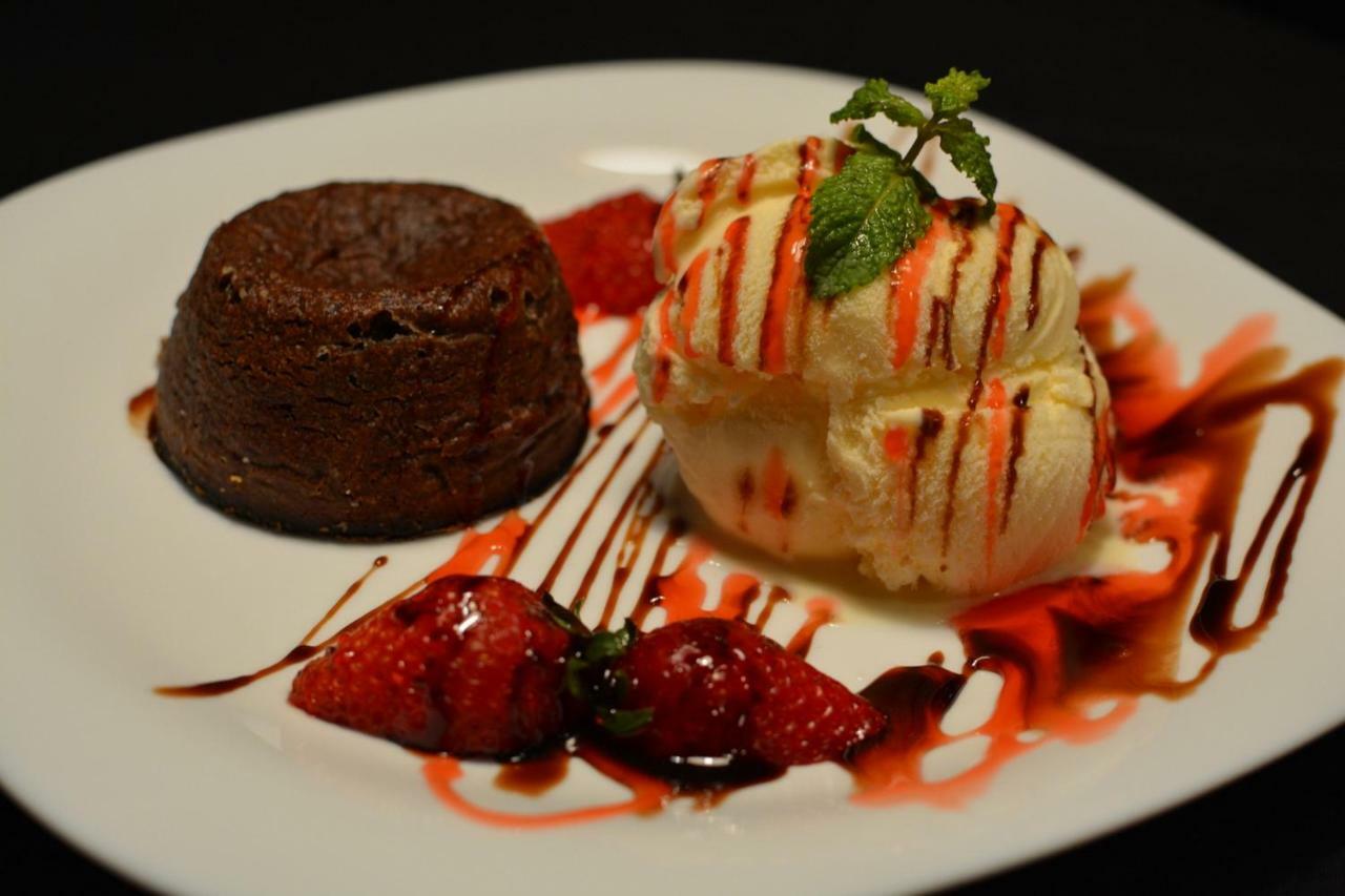 Hotel Maione กัวยาเนีย ภายนอก รูปภาพ
